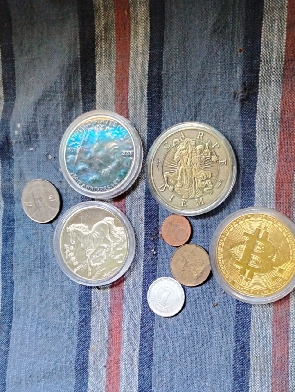 Coin Lot of8- Golden & Silverly Coins